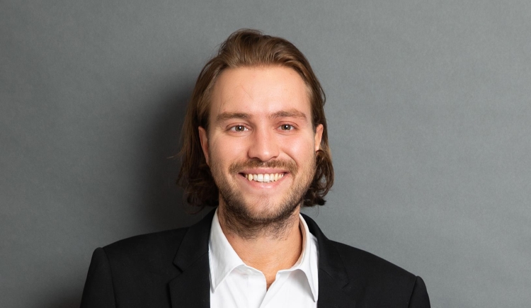 hugo vallespi Mobile