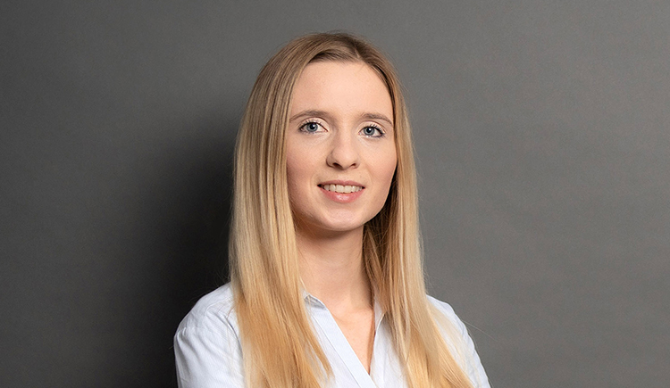 christina jelinek Mobile