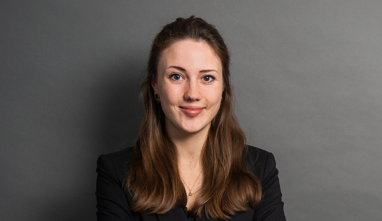 pia lommetz Mobile