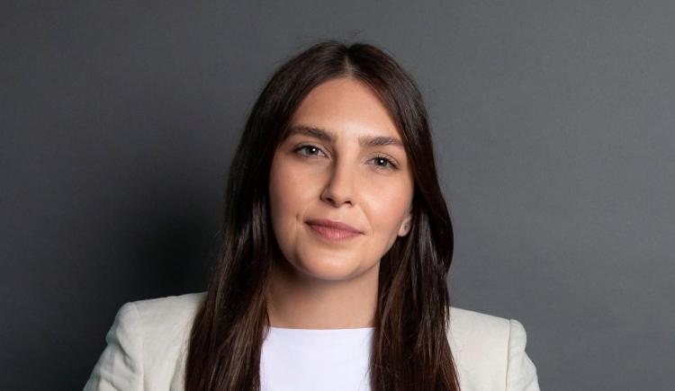 rebecca martyn Mobile