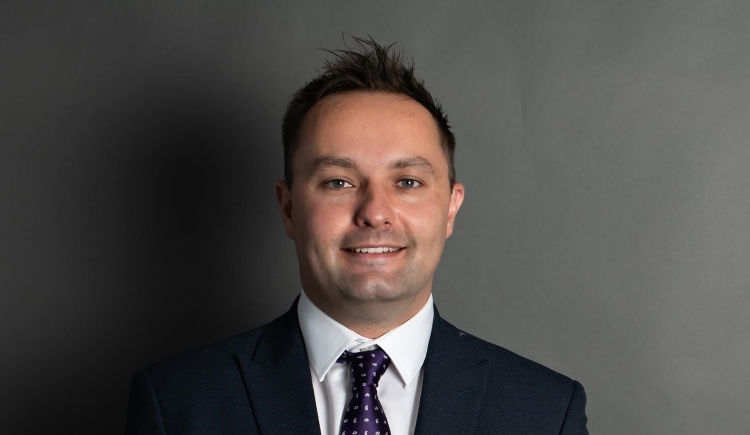 andrew vernon Mobile